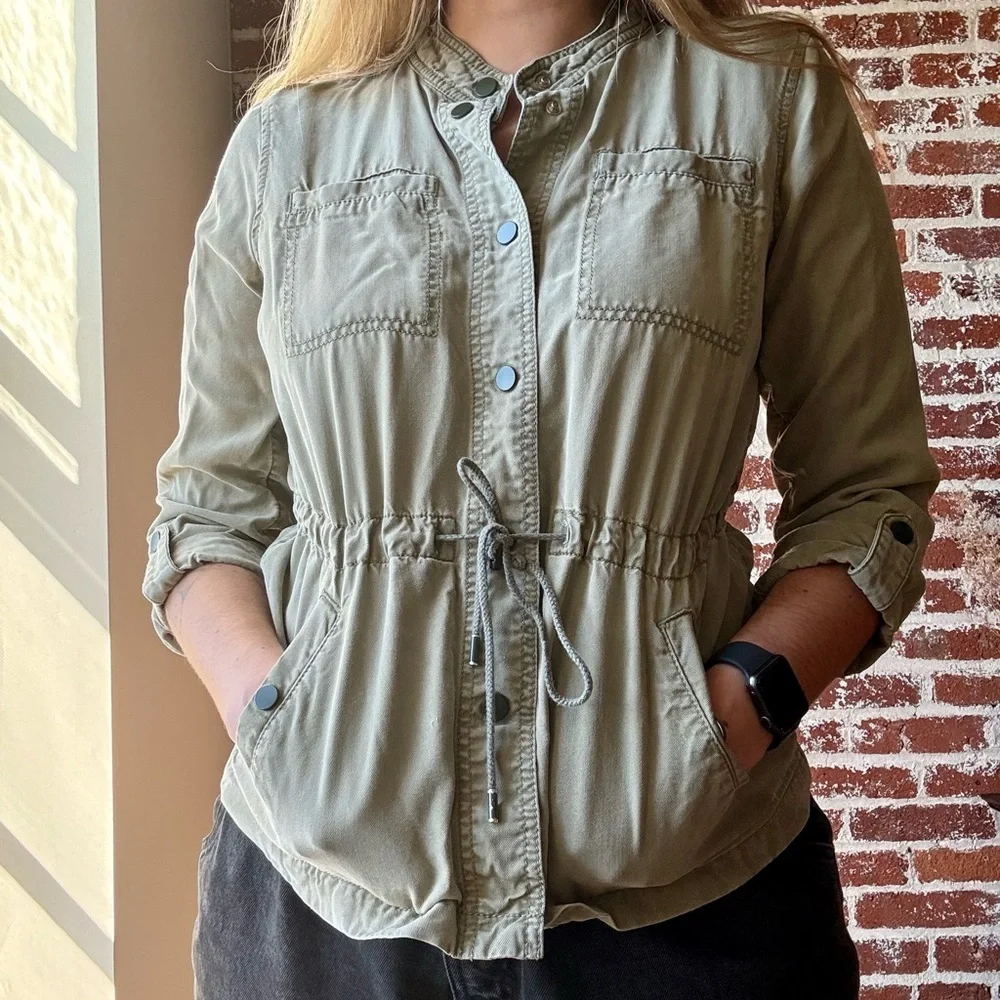 LOFT lightweight green jacket - Picture 1 of 8